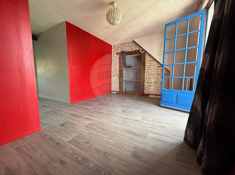 Maison - 180 m² - 8 pièces