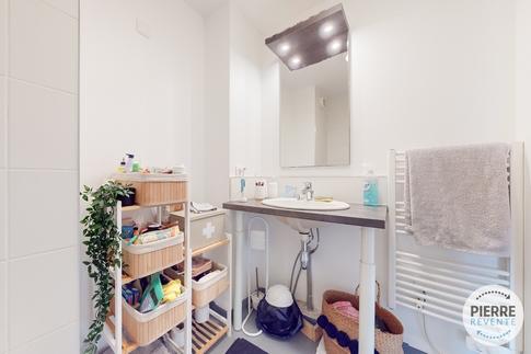 Studio - 14 m² - 1 pièce