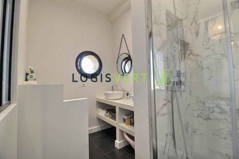 Maison - 172 m² - 10 pièces