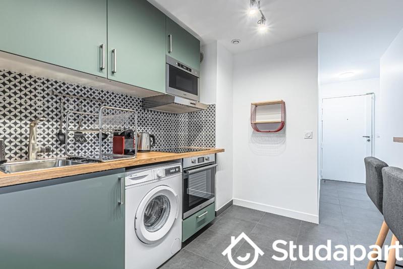 Chambre - 10 m² - 1 pièce