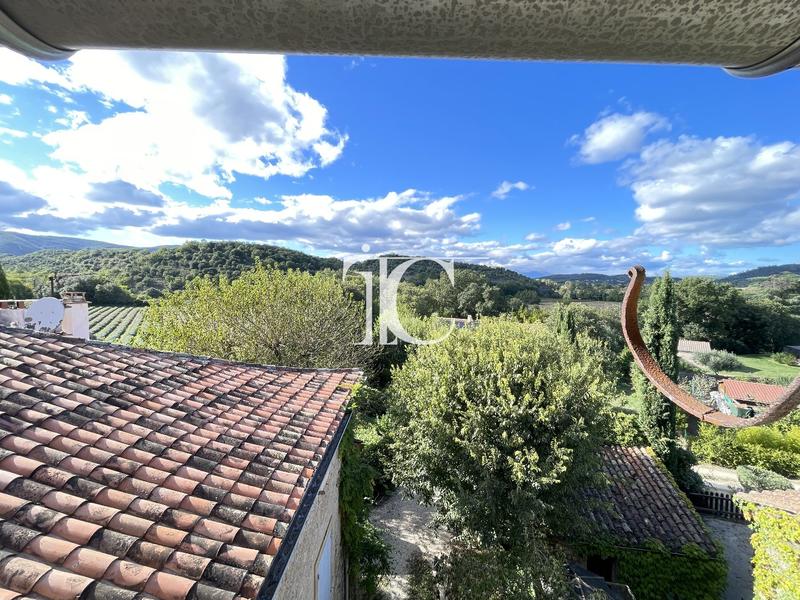 Maison en pierre - 188 m² - 7 pièces