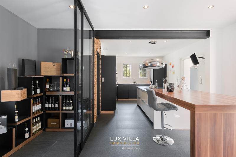 Villa - 344 m² - 12 pièces