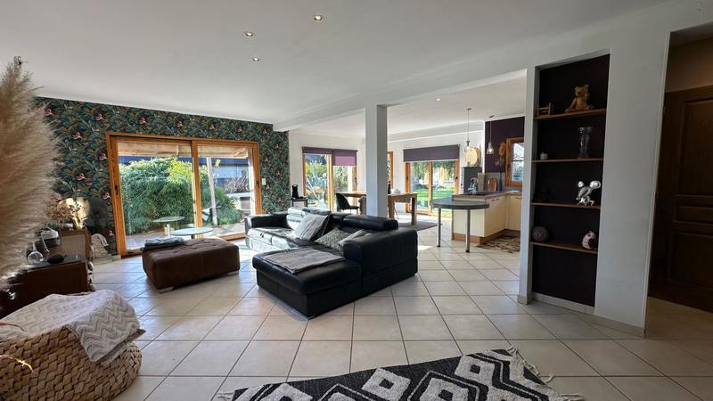 Maison - 138 m² - 5 pièces