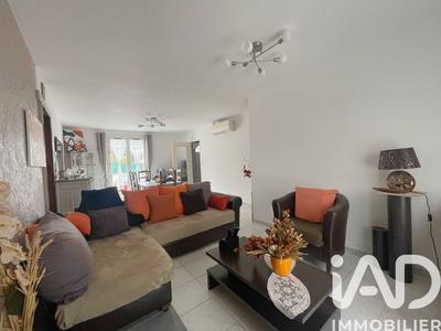 Maison - 111 m² - 7 pièces