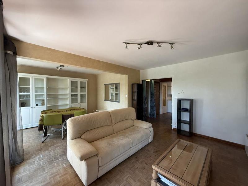 Appartement - 76 m² - 3 pièces