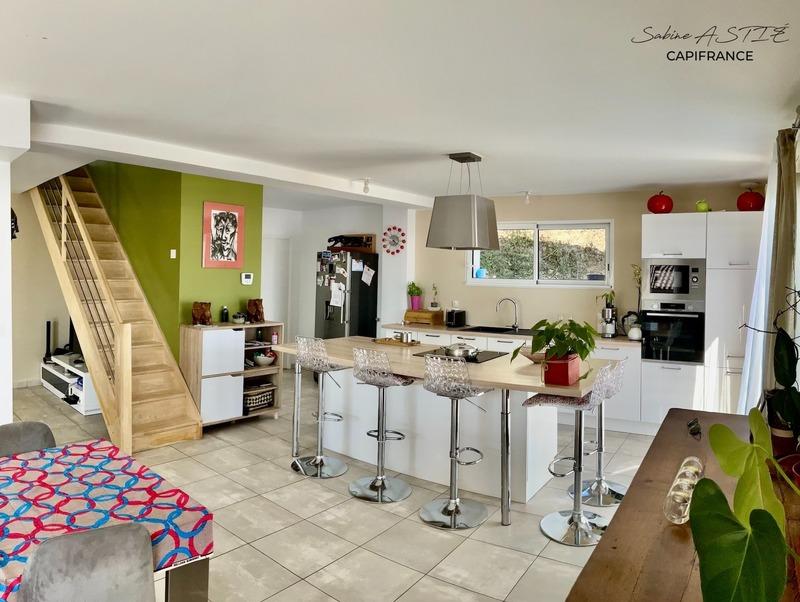 Maison - 144 m² - 6 pièces