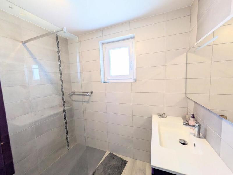 Maison - 92 m² - 5 pièces