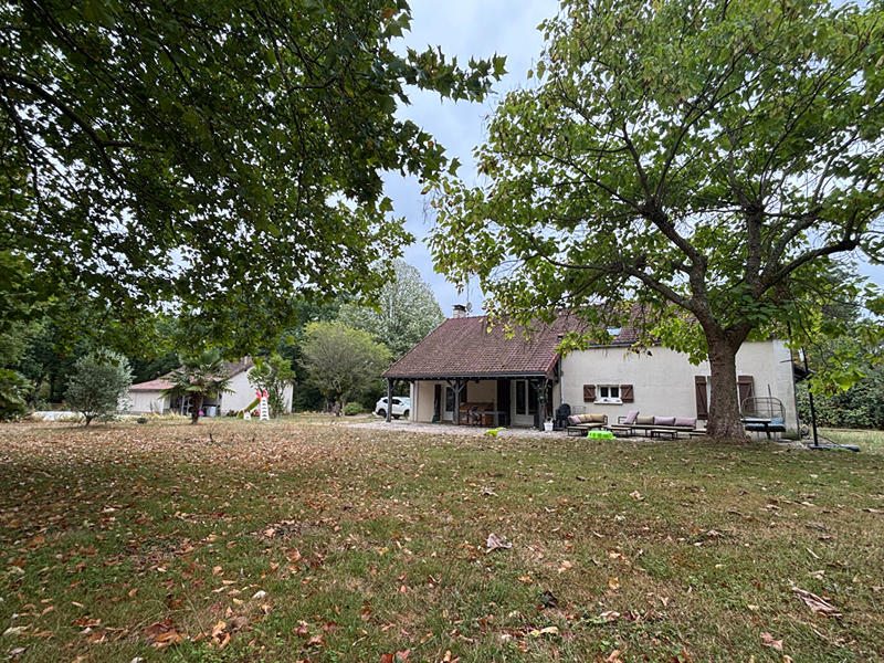 Maison - 192 m² - 5 pièces