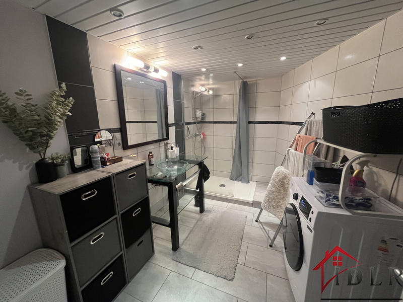 Maison - 185 m² - 10 pièces