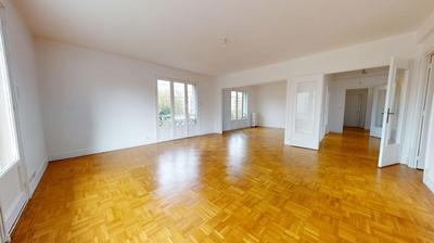 Appartement - 144 m² - 5 pièces