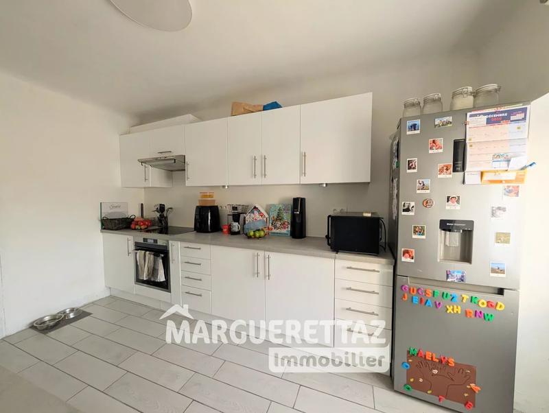Appartement - 100 m² - 4 pièces