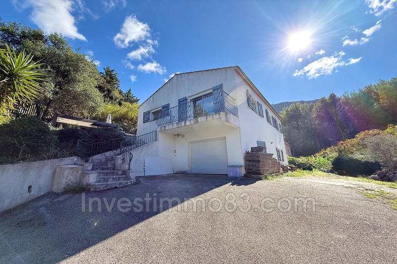 Villa - 125 m² - 5 pièces