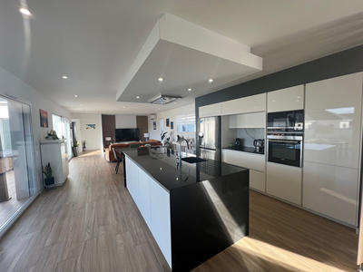 Maison - 147 m² - 6 pièces