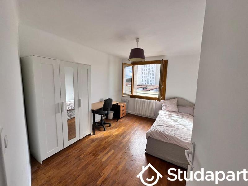 Chambre - 10 m² - 1 pièce