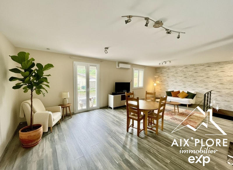 Maison - 140 m² - 6 pièces