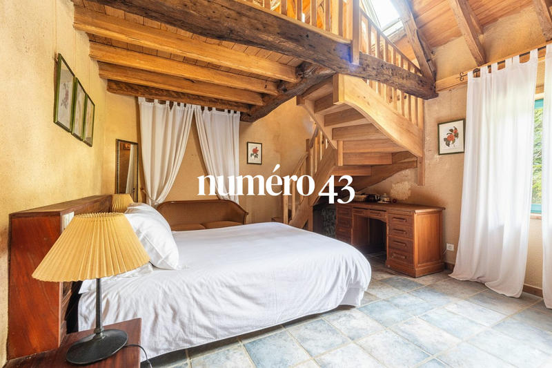 Maison ancienne - 218 m² - 7 pièces