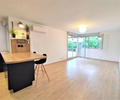 Appartement - 70 m² - 4 pièces