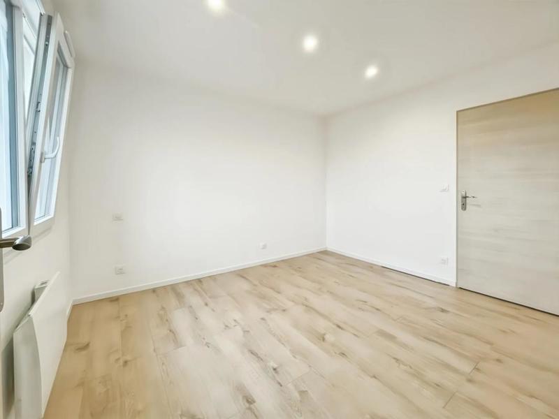 Maison - 104 m² - 4 pièces