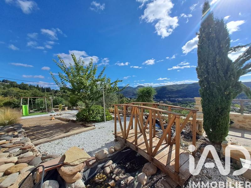 Maison - 169 m² - 5 pièces