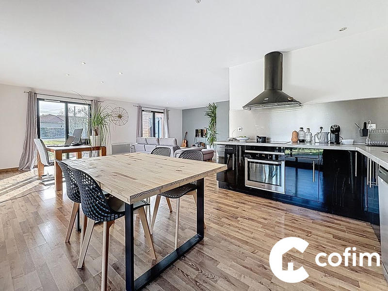 Maison - 149 m² - 6 pièces