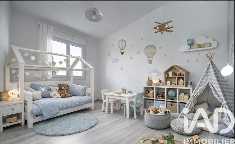 Maison - 92 m² - 5 pièces