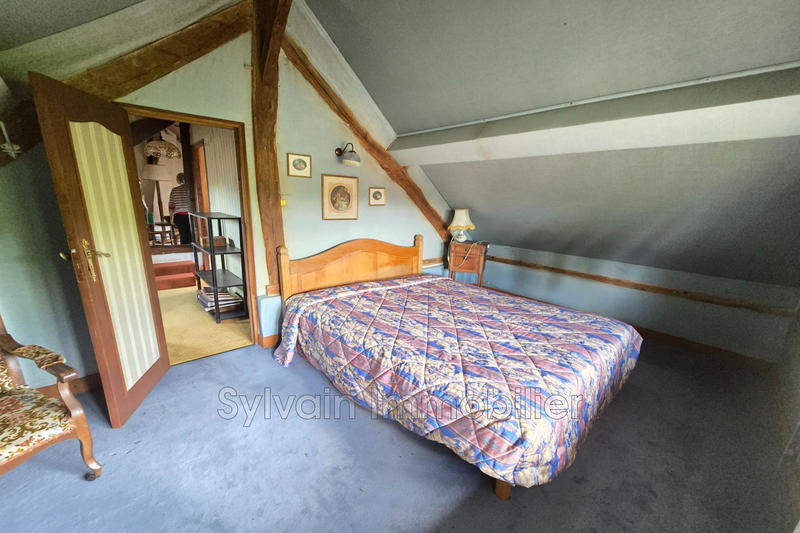 Maison - 231 m² - 13 pièces