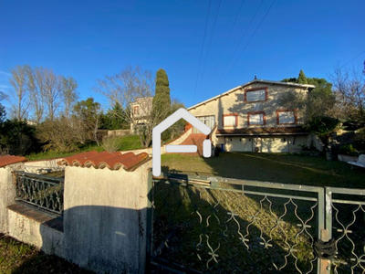 Maison - 307 m² - 6 pièces