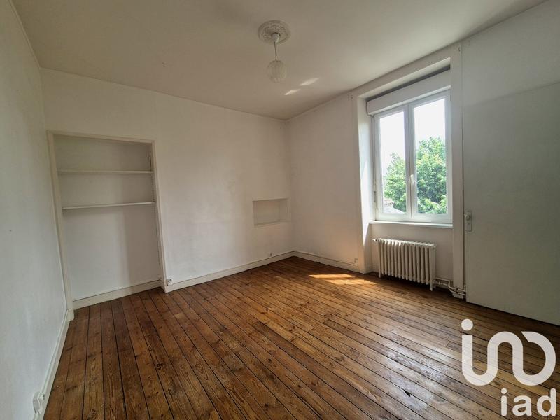 Maison - 250 m² - 8 pièces