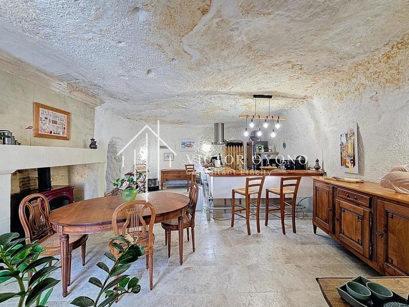 Maison - 208 m² - 6 pièces