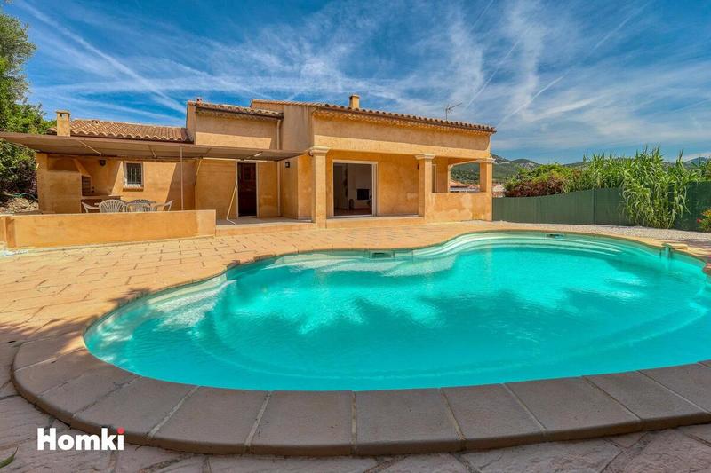 Villa - 178 m² - 6 pièces