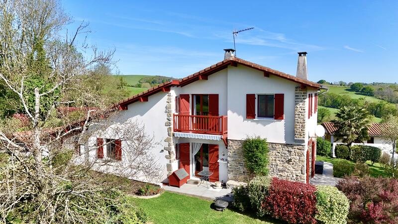 Maison de village - 130 m² - 5 pièces