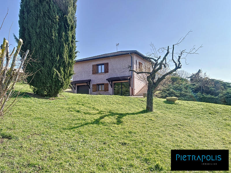 Maison - 198 m² - 6 pièces