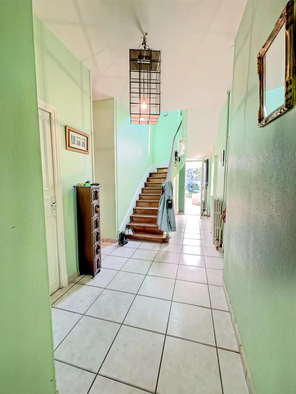 Maison - 289 m² - 8 pièces