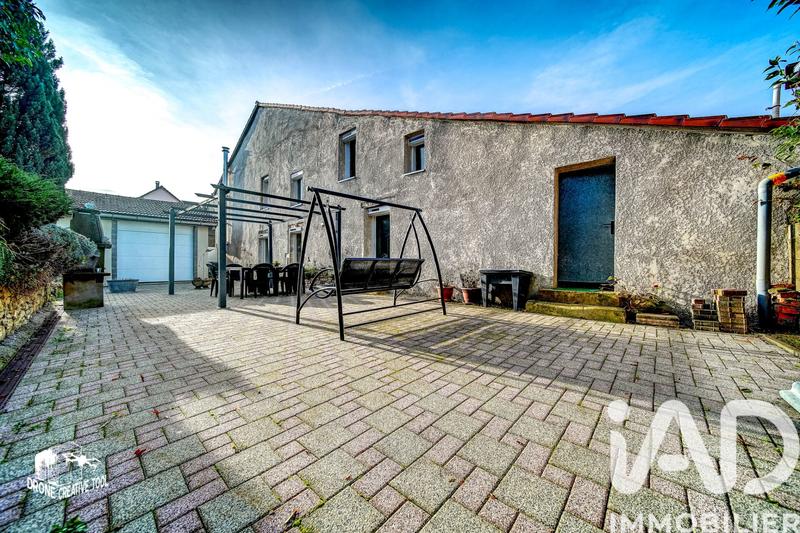 Maison de village - 219 m² - 5 pièces