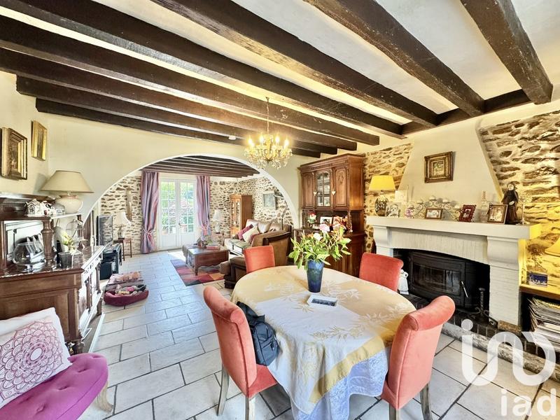 Maison - 167 m² - 6 pièces