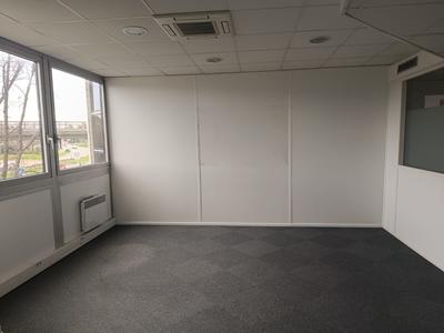 Bureau - 426 m²