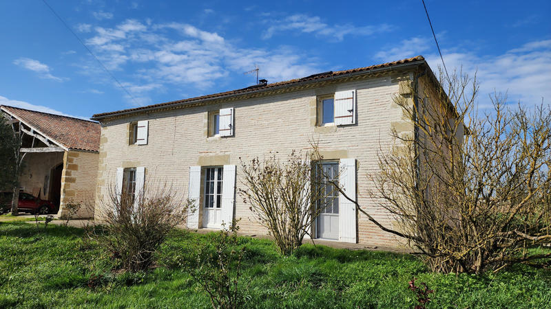 Propriété - 285 m² - 10 pièces