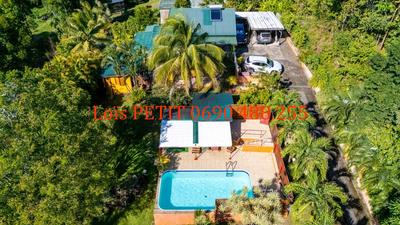 Maison - 367 m² - 11 pièces