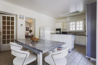 Villa - 220 m² - 7 pièces