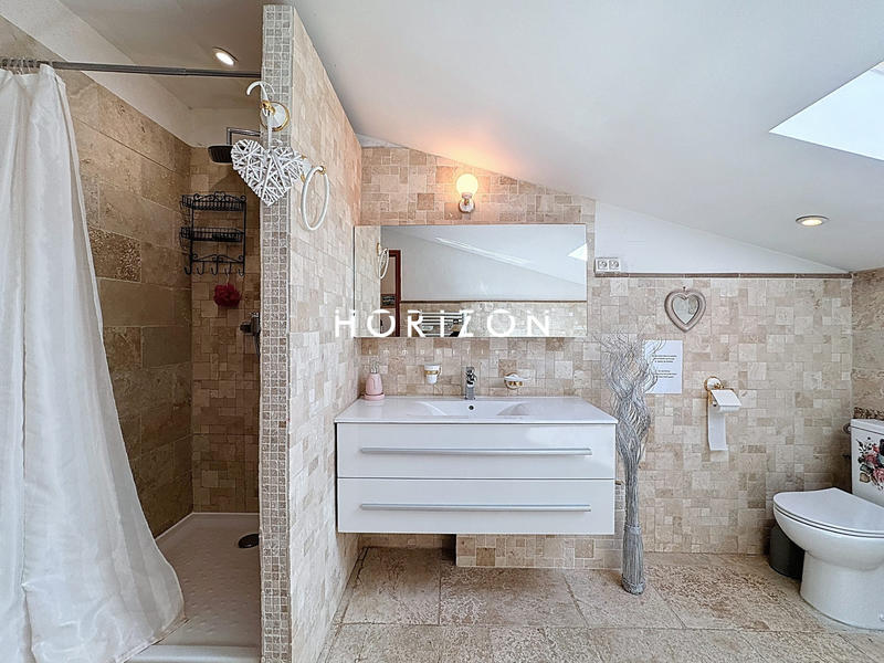 Ferme - 267 m² - 10 pièces