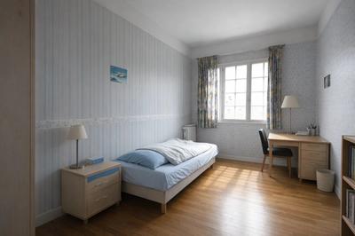 Maison - 231 m² - 8 pièces