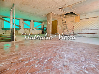 Appartement - 90 m² - 2 pièces