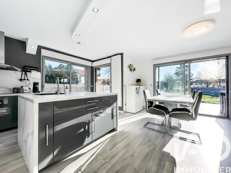 Maison de maîtres - 190 m² - 8 pièces