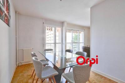 Appartement - 72 m² - 4 pièces