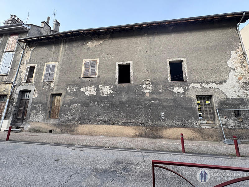 Immeuble - 10 pièces