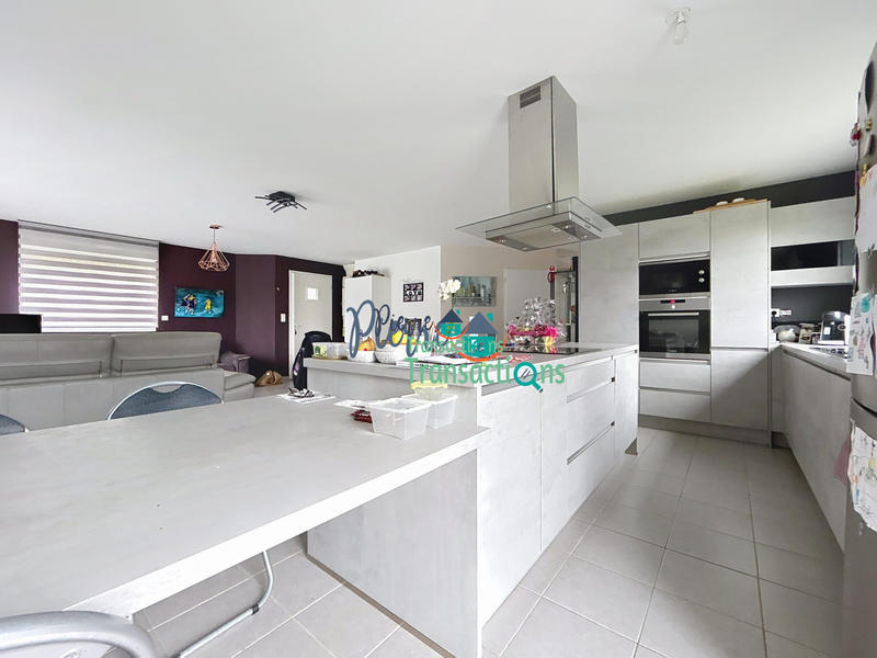 Maison - 96 m² - 5 pièces