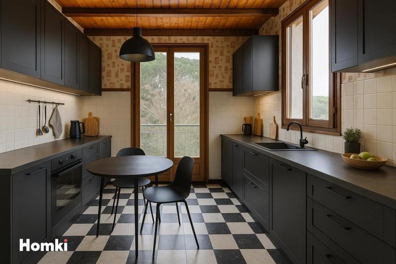 Maison - 185 m² - 8 pièces