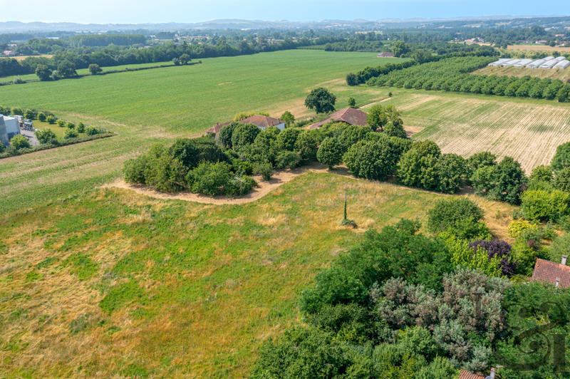 Terrain - 36 410 m²