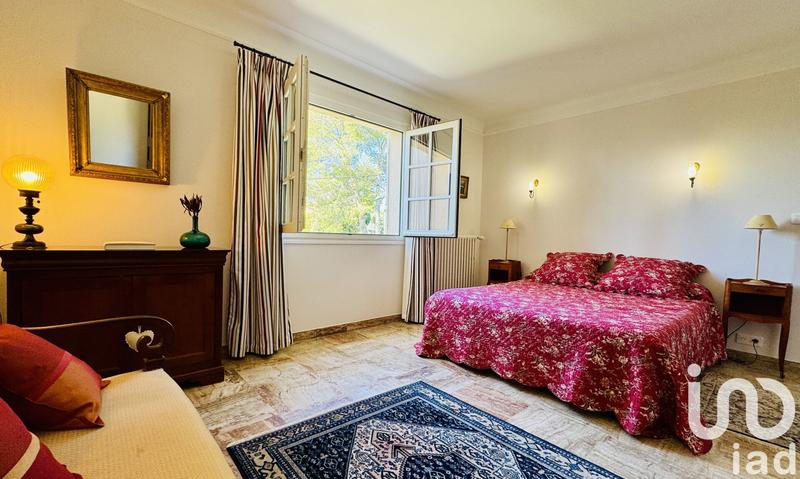 Maison - 350 m² - 8 pièces