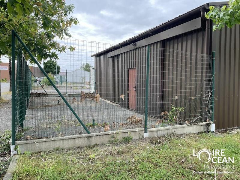 Local commercial - 210 m²